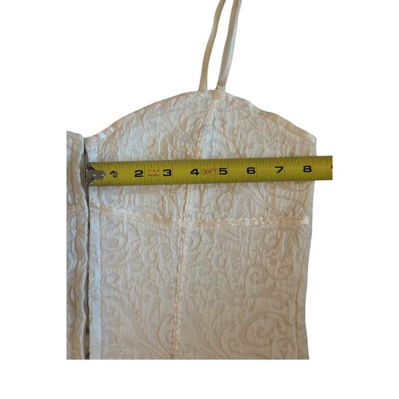 Cream Lace Bustier Tank Top – Hook & Eye Front – Romantic Y2K Style - Picture 5 of 6